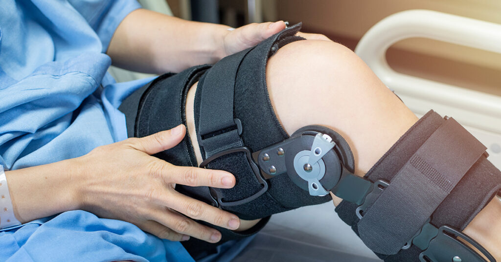 Knee Braces for a Torn Meniscus 2