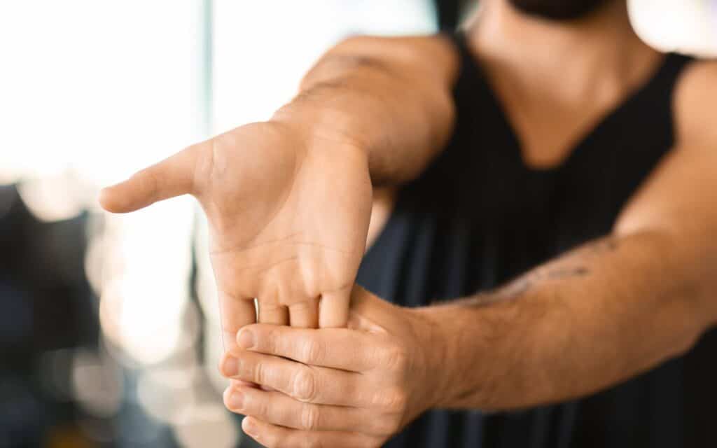 carpal tunnel treatment without surgery 2
